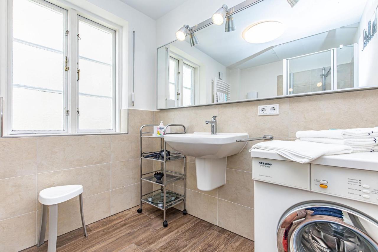 Fewo1846 - Gerty Molzen - Komfortable 2-zimmer-wohnung Mit Terrasse Im Stadtzentrum Apartment