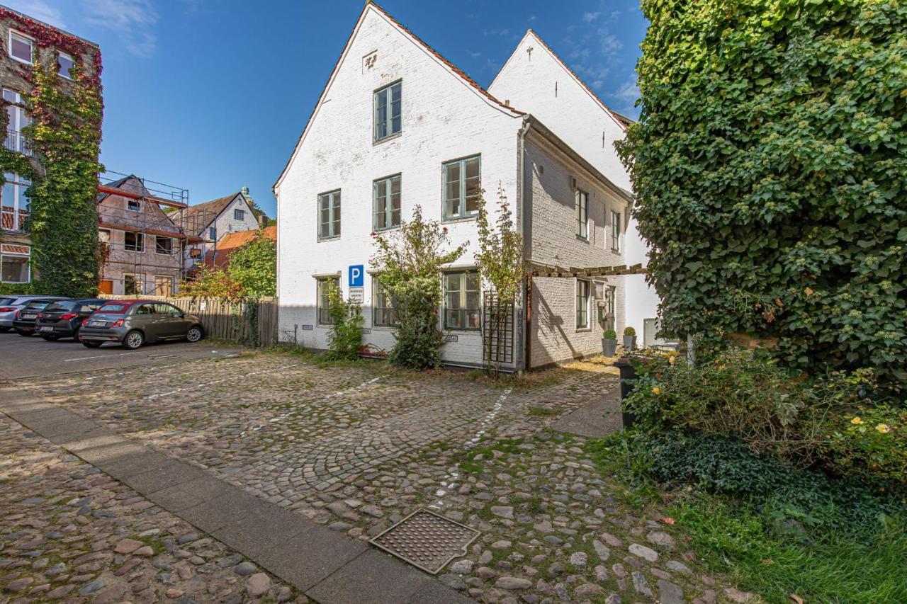 Apartment Fewo1846 - Gerty Molzen - Komfortable 2-zimmer-wohnung Mit Terrasse Im Stadtzentrum Flensburg