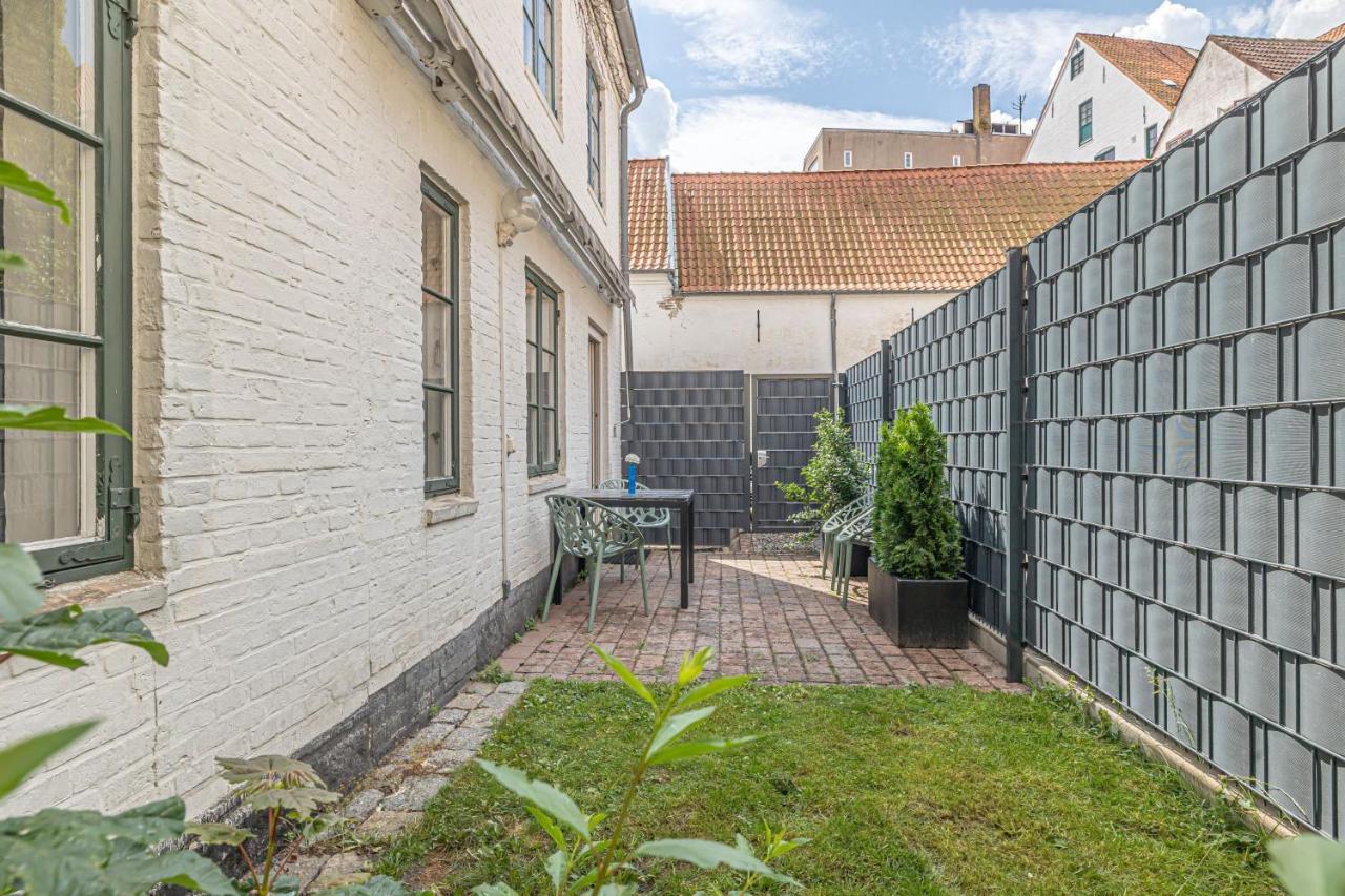 Fewo1846 - Gerty Molzen - Komfortable 2-zimmer-wohnung Mit Terrasse Im Stadtzentrum Apartment